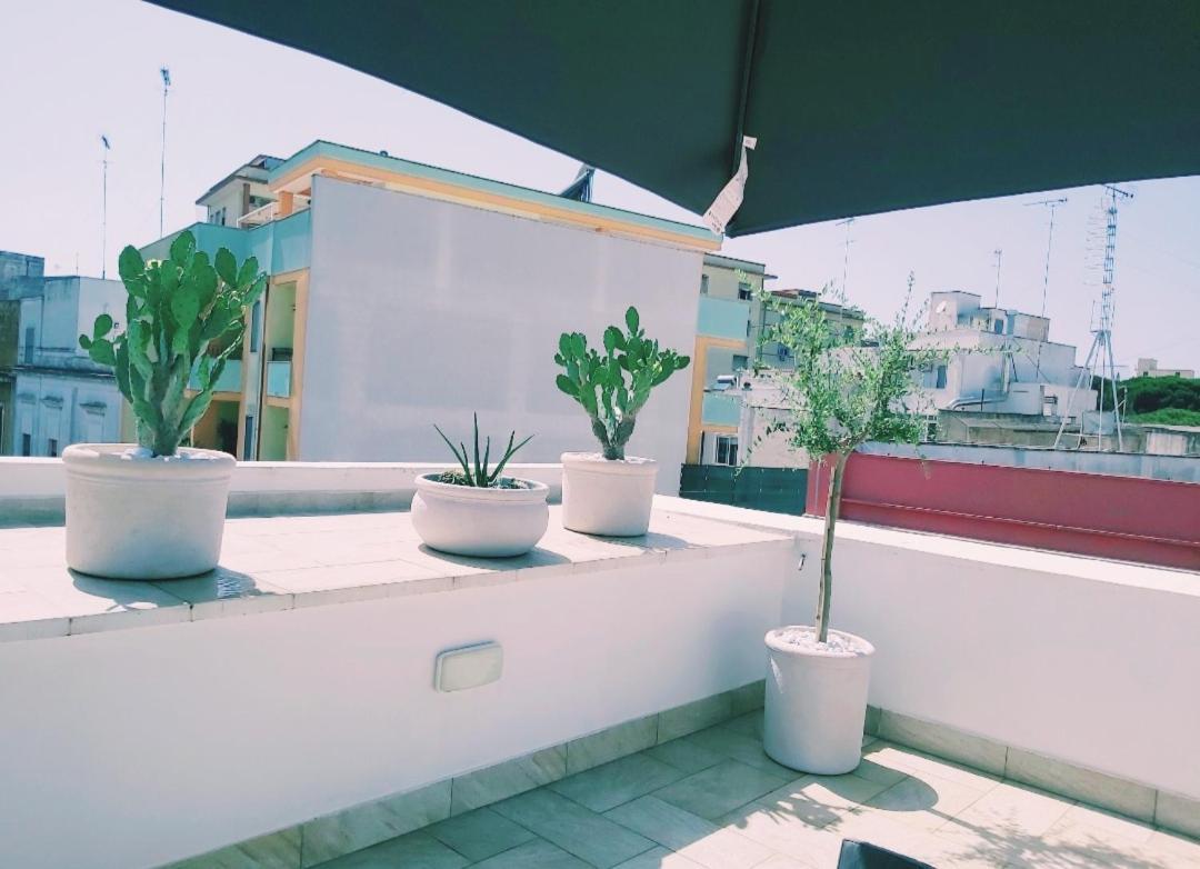 Apartamento Dimora Asmara 11 15 Bríndisi Exterior foto