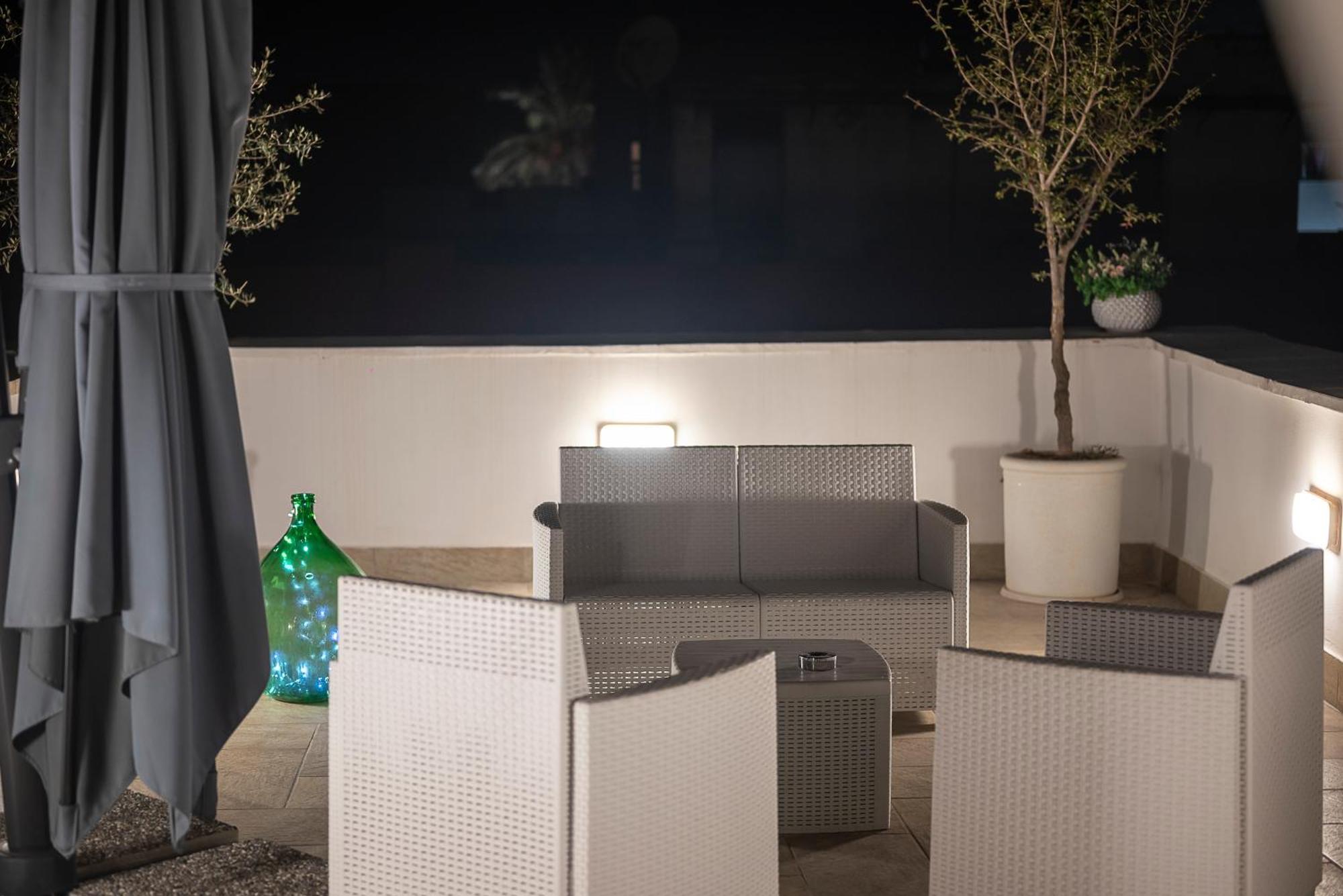 Apartamento Dimora Asmara 11 15 Bríndisi Exterior foto